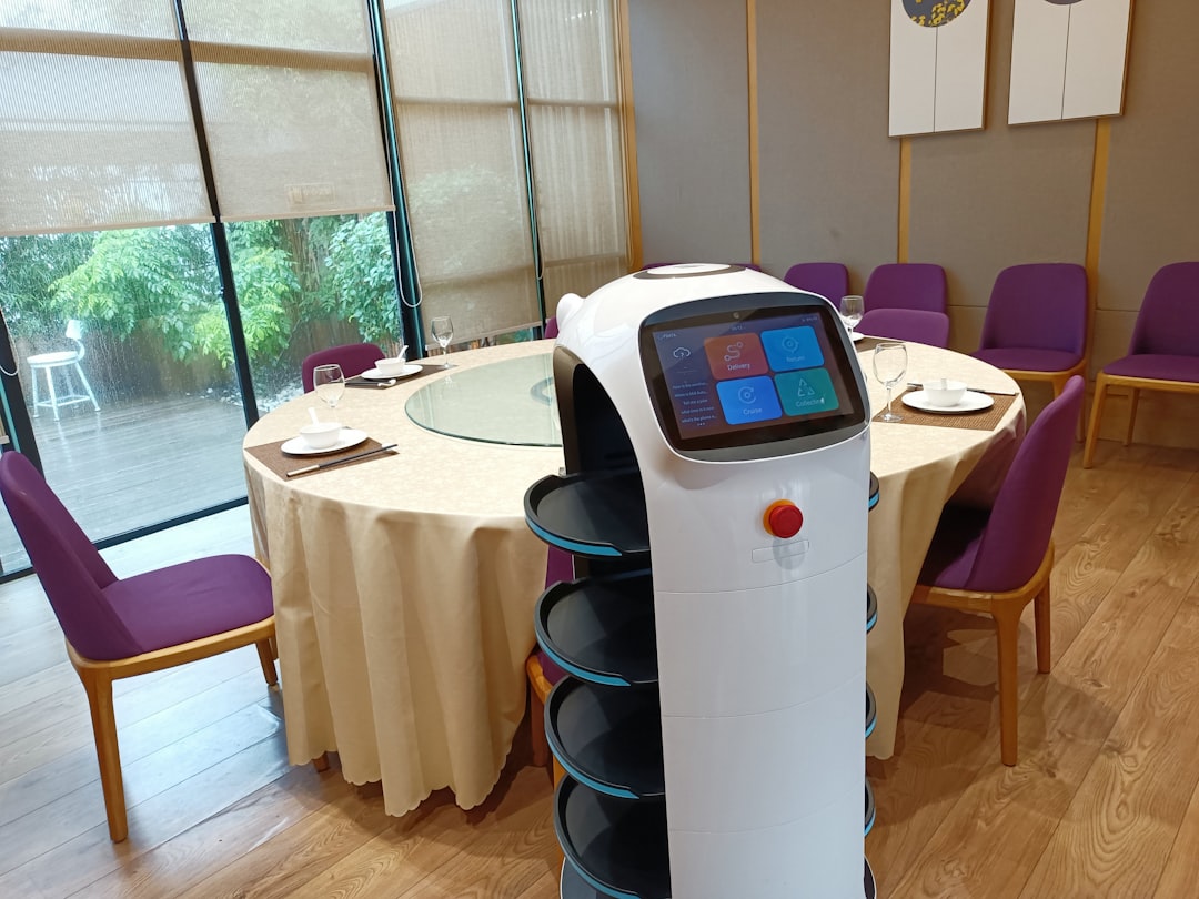ロボット配膳員の最新技術